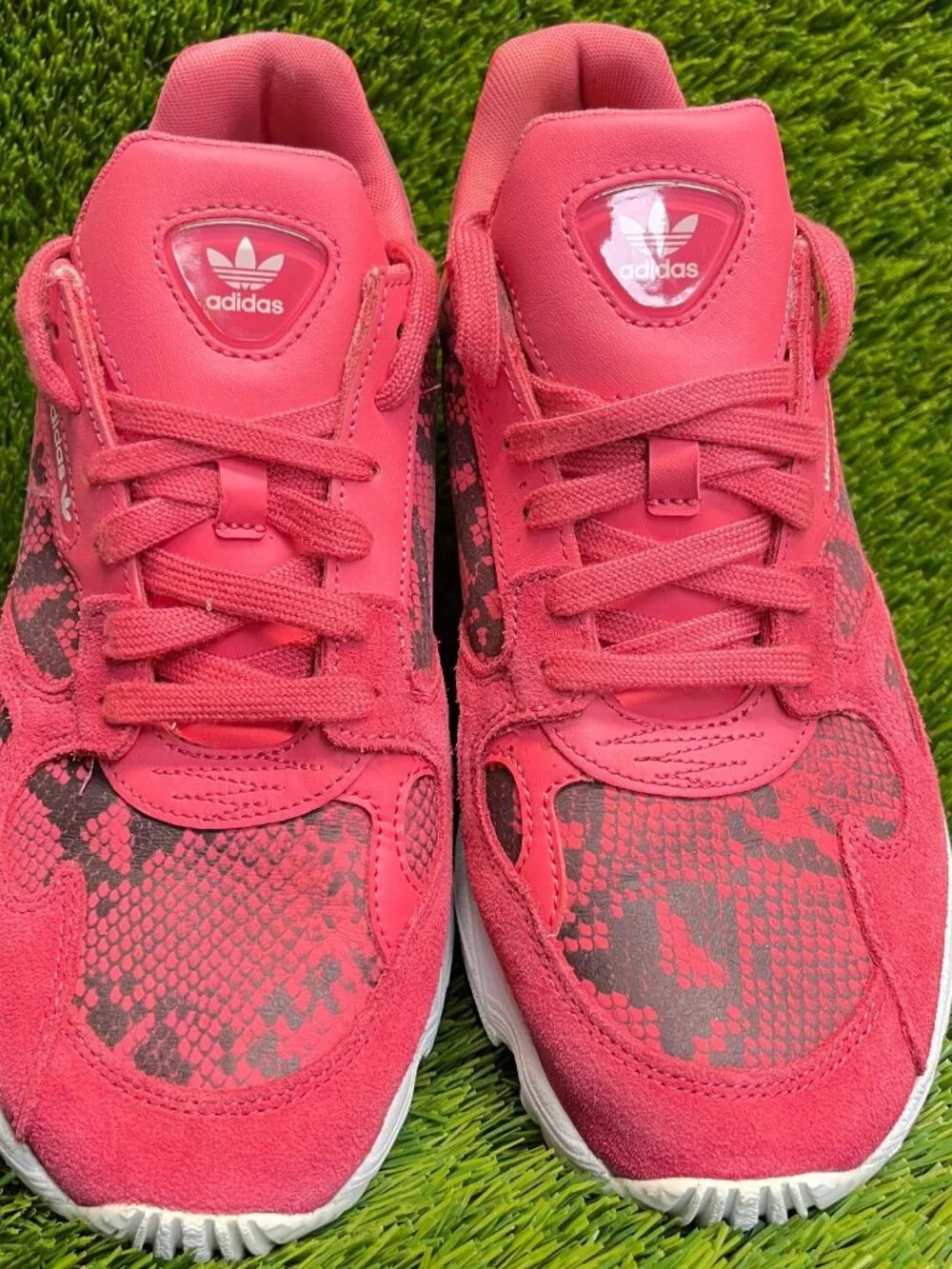 Adidas Originals Falcon‎ Womens Size 8.5 Craft Pink White Running Shoes Sneakers